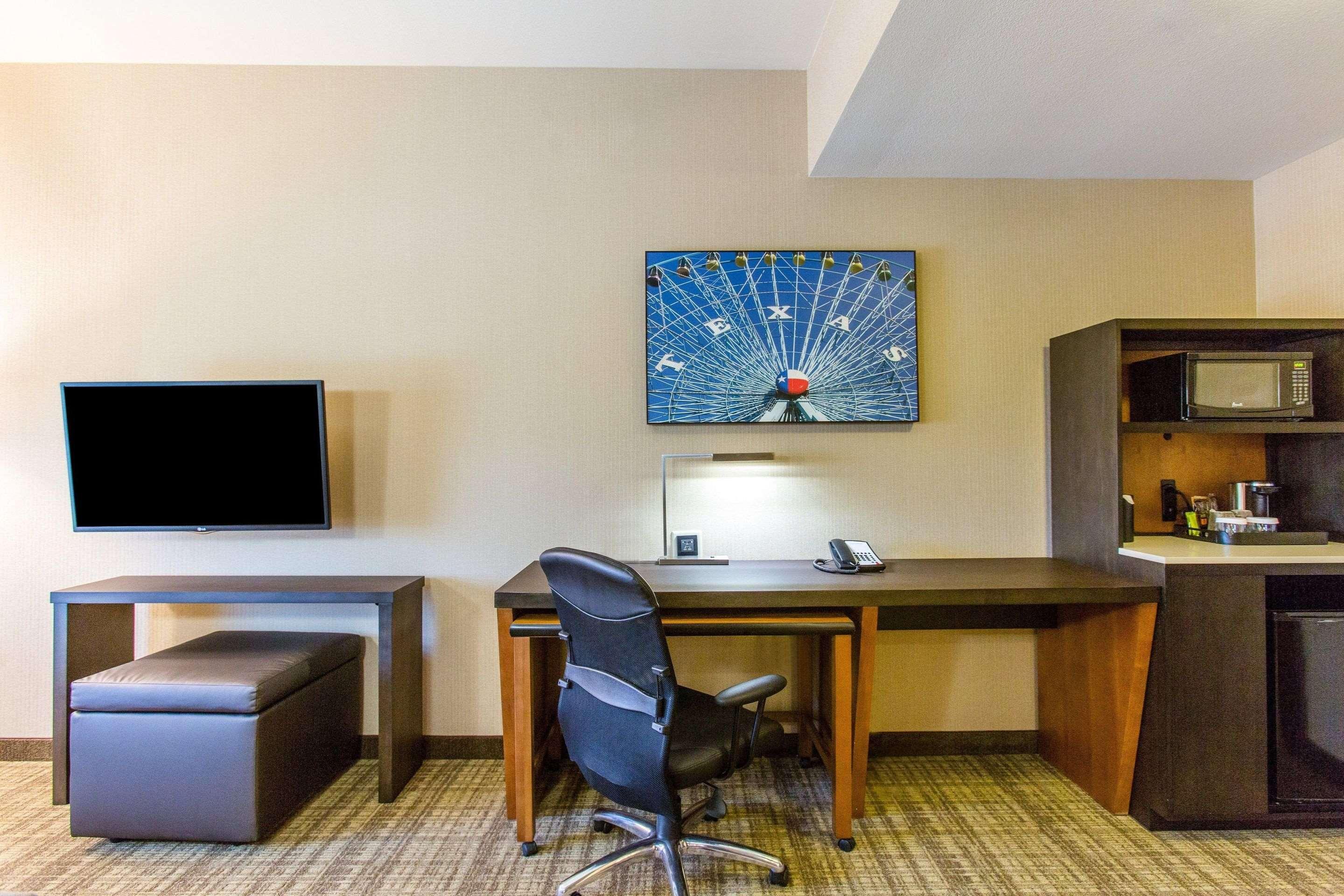 Cambria Hotel Plano - Frisco Exterior photo